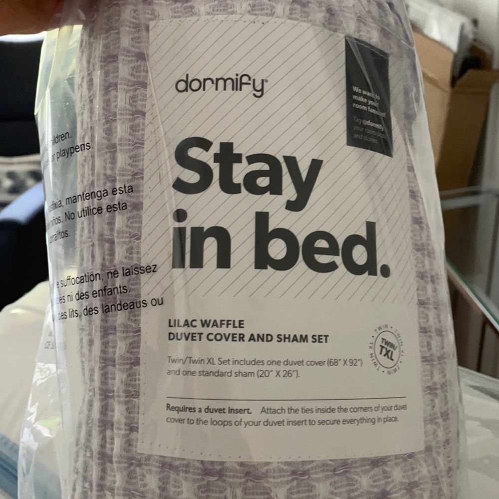 Dormify lilac/purple duvet cover